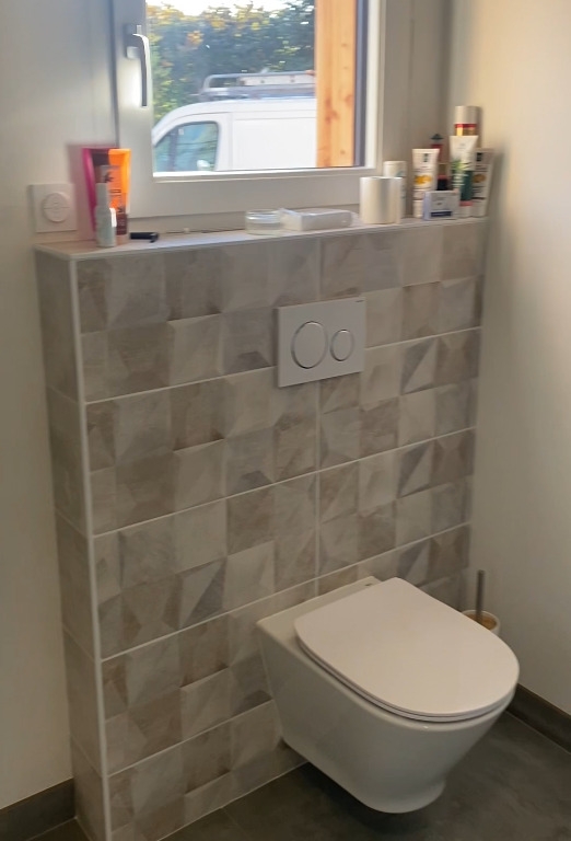 WC suspendu, Demigny, B&C