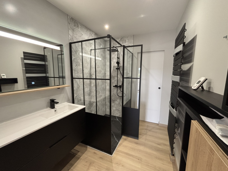 B&C sarl, Salle d'eau clef en main, secteur Saint Martin en Bresse 71